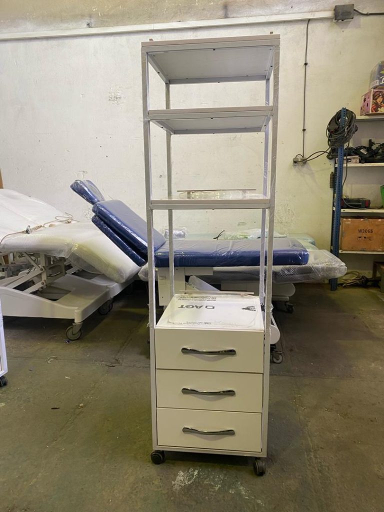 ترولی سه کشوئه