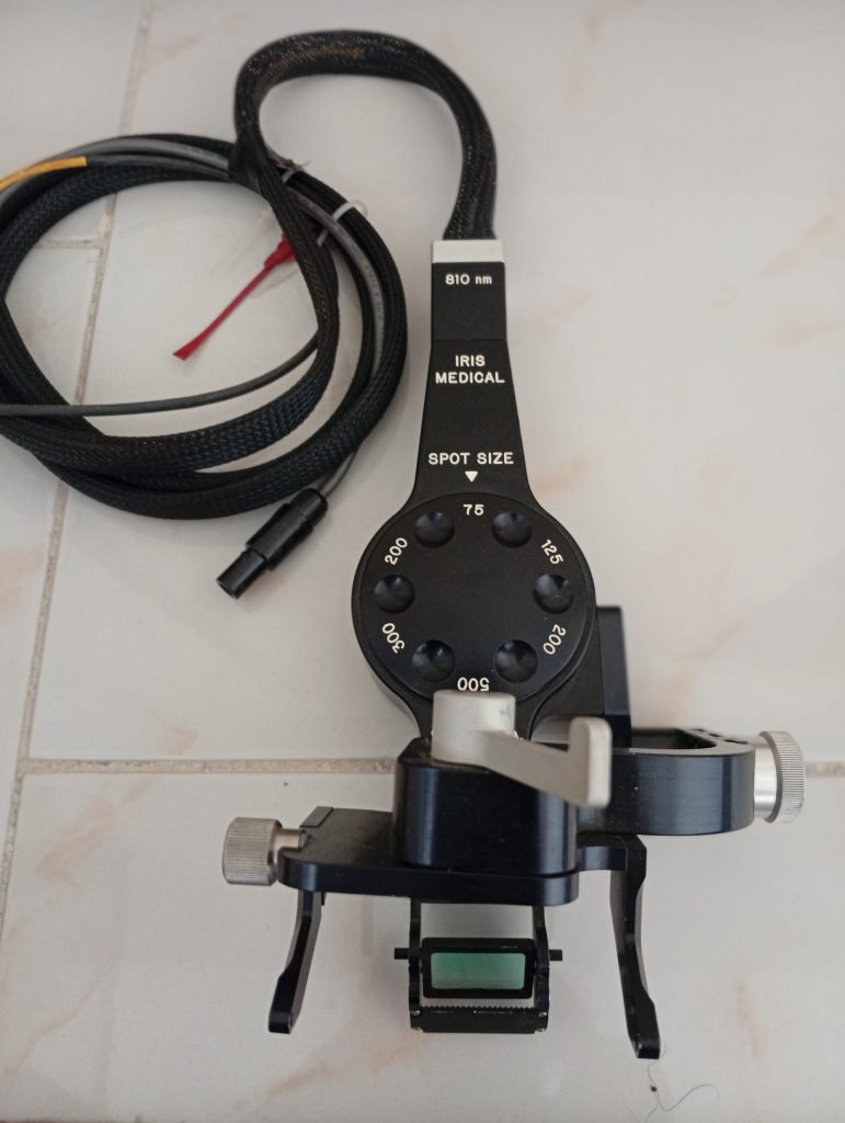 دستگاه نقطه زن لیزر چشم 810