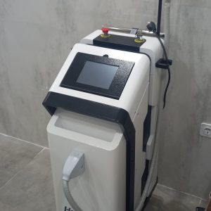 دستگاه لیزر موهای زائد Hermion