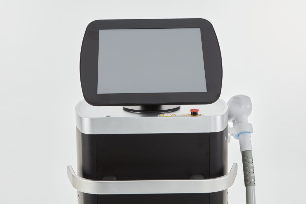 لیزر موهای زائد 4طول موج adssa